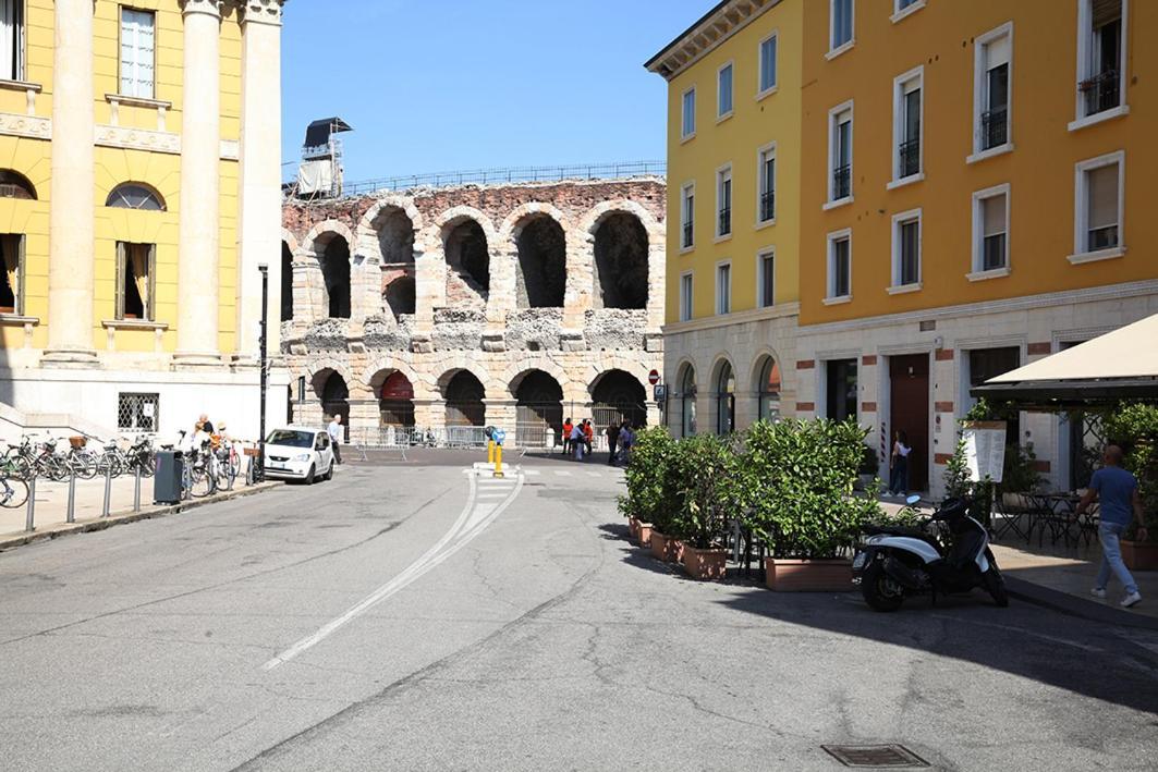 Romantic Verona Buitenkant foto